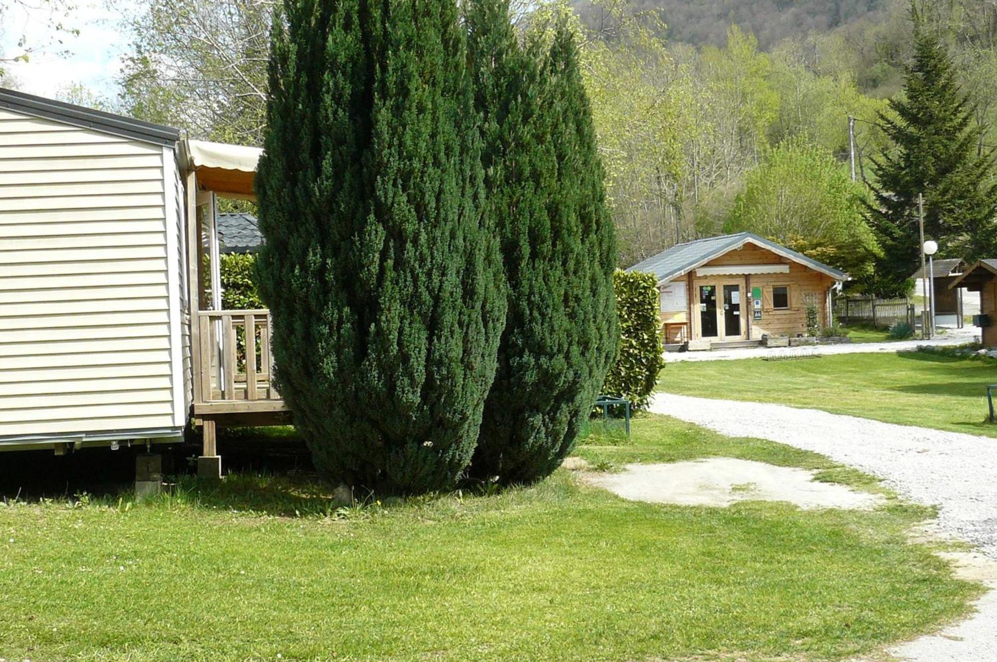 Camping Le Rey Louvie Juzon المظهر الخارجي الصورة