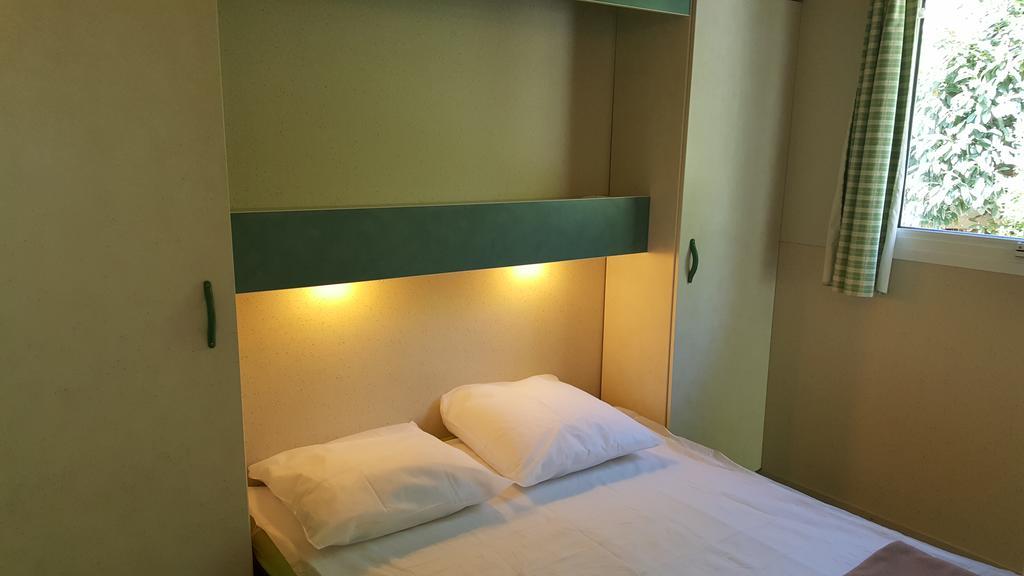 Camping Le Rey Louvie Juzon المظهر الخارجي الصورة