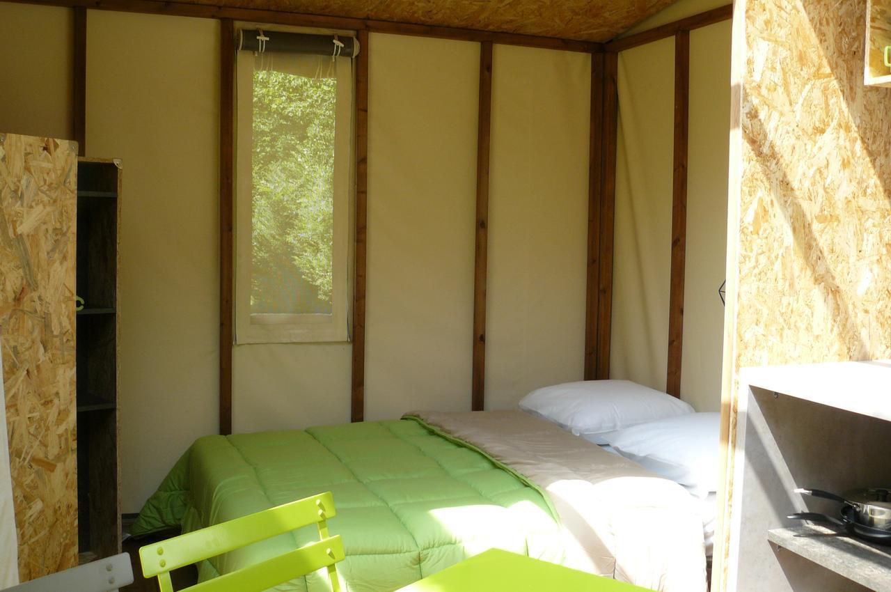 Camping Le Rey Louvie Juzon المظهر الخارجي الصورة